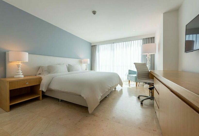 Standard Studio Double Bed, Radisson Cartagena Ocean Pavillion