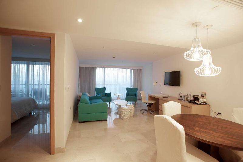 سوییت با چشم‌انداز دریا, Radisson Cartagena Ocean Pavillion
