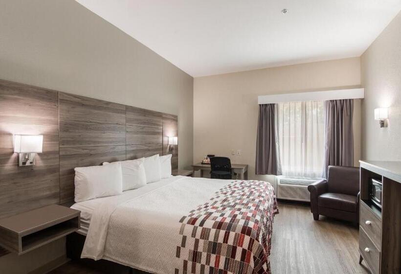 Superior Room Adapted for people with reduced mobility, Red Roof Inn Panama City