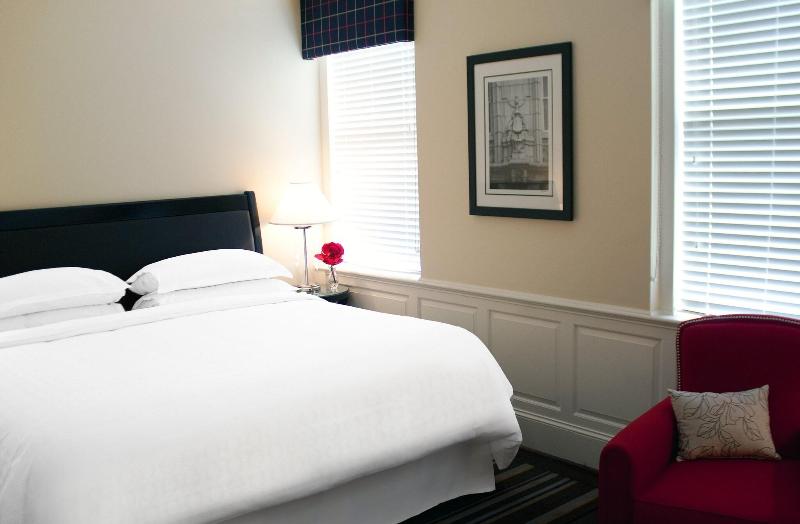 اتاق استاندارد با تخت بزرگ, Sheraton Columbia Downtown