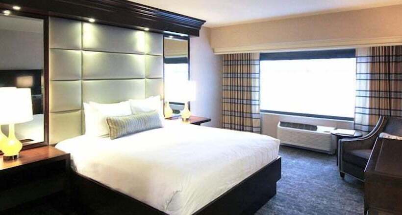 Executive Room King Size Bed, Silver Reef Casino Resort