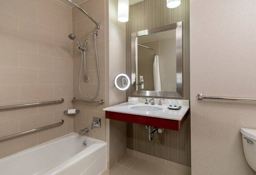اتاق کلاب, The Westin Chicago Lombard