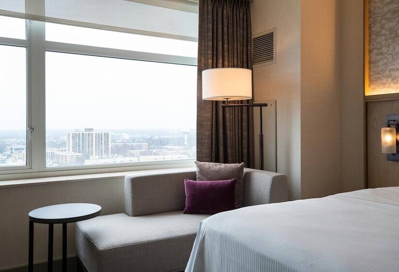 اتاق کلاب, The Westin Chicago Lombard