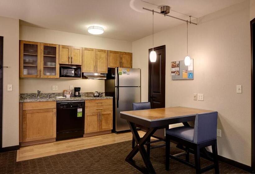 Suite Adapted for people with reduced mobility, Hyatt House Bellevue