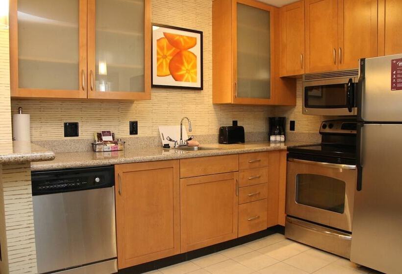 سوییت, Residence Inn Newport News Airport