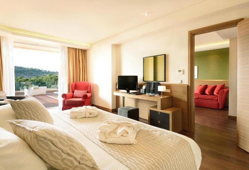 로얄 스위트, Royal Paradise Beach Resort & Spa