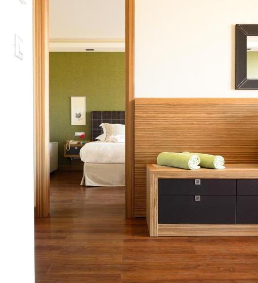 로얄 스위트, Royal Paradise Beach Resort & Spa