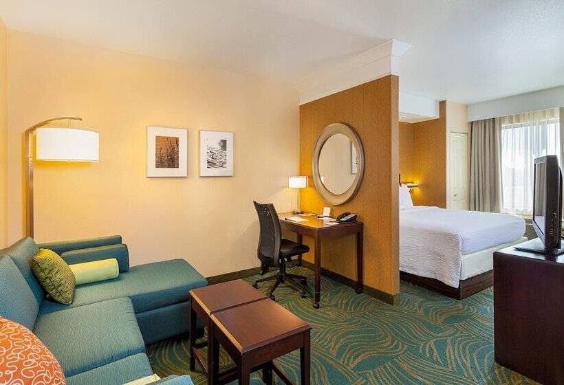 Estudio Estándar, Springhill Suites Modesto