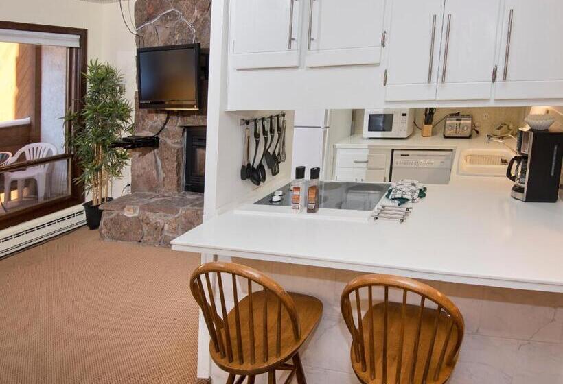 استودیوی استاندارد, Vail Run Resort