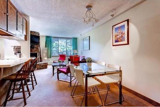استودیوی استاندارد, Vail Run Resort