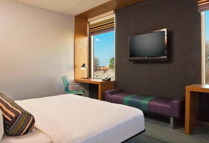 Chambre Basic, Aloft Chesapeake