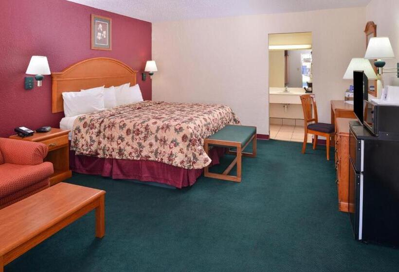 سوئیت با تخت بزرگ, Americas Best Value Inn Lubbock East
