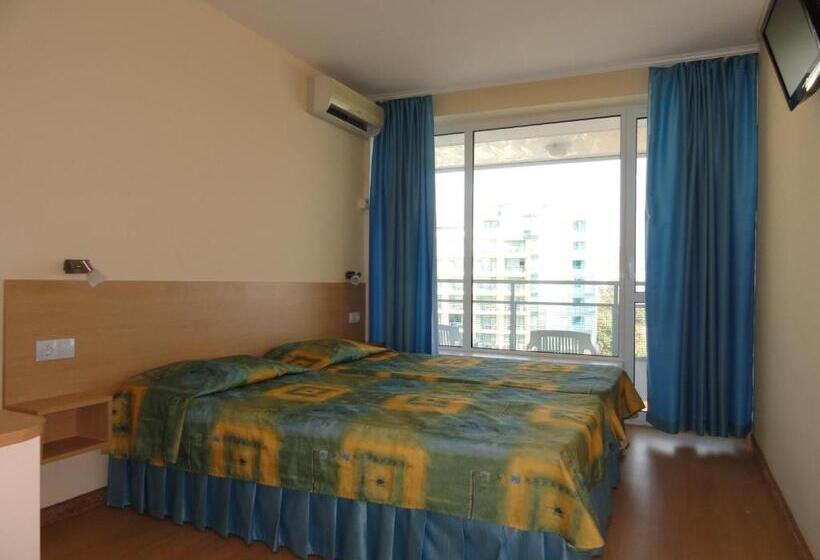 Quarto Standart Vista Mar Lateral com Varanda, Bonita