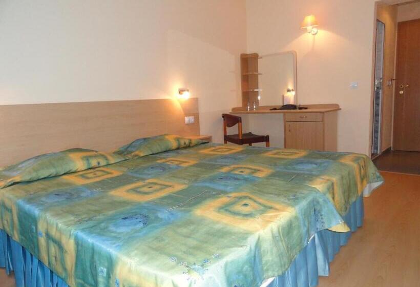 Quarto Standard Individual com Balcão, Bonita