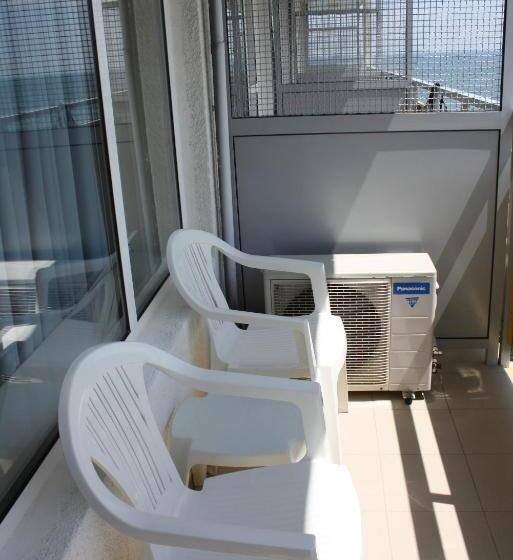 Quarto Standard Individual com Balcão, Bonita