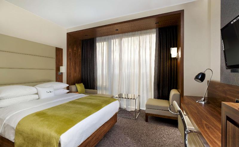 اتاق استاندارد با تخت بزرگ, Doubletree By Hilton Zagreb