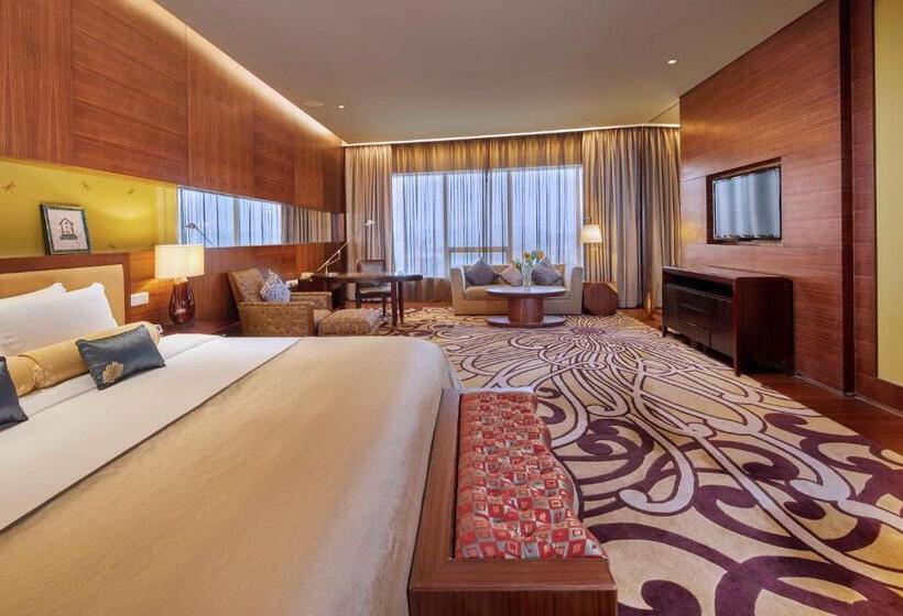 Executive Room, Hj International