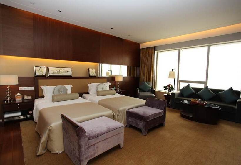 Deluxe Room, Hj International