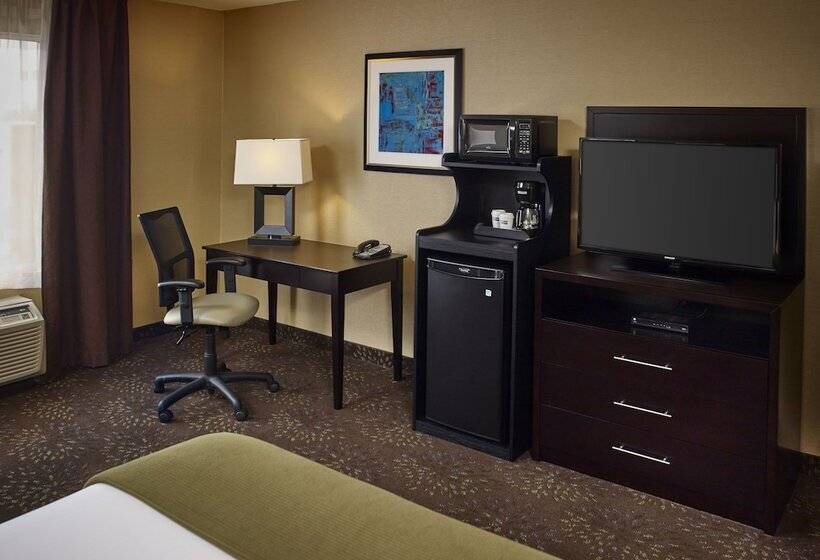 スイート, Holiday Inn Express And Suites Timmins