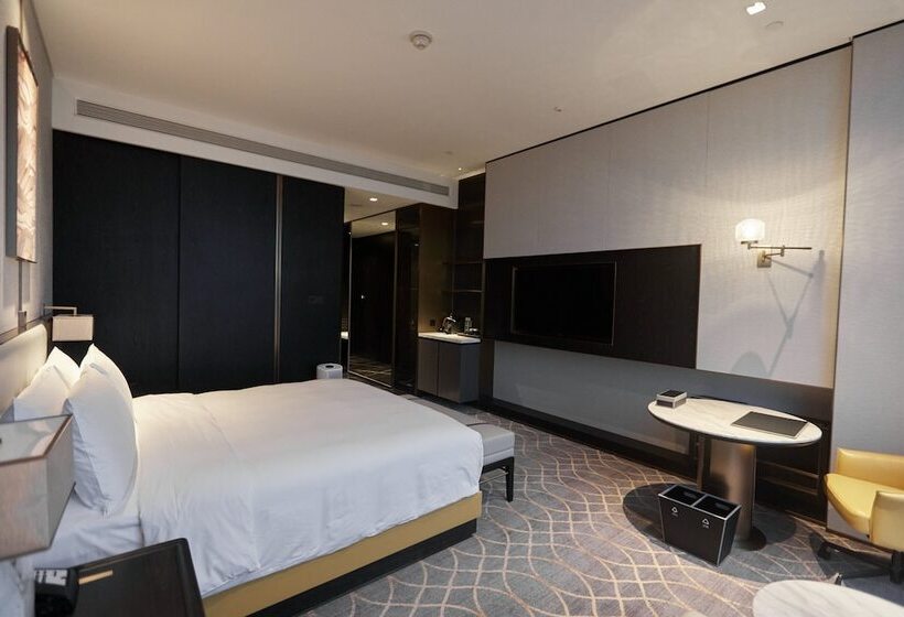 Premium Room City View, Intercontinental Ningbo, An Ihg