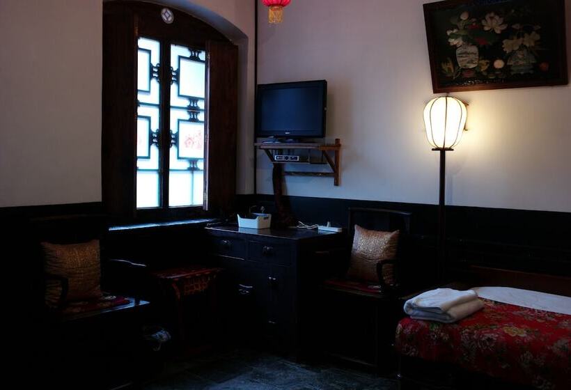 Deluxe Triple Room, Pingyao Yide