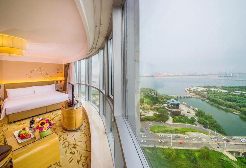 带大床的豪华间, Pullman Linyi Lushang