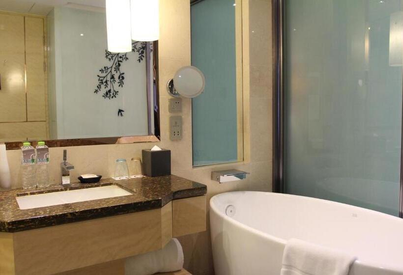 Executive Room, Pullman Linyi Lushang