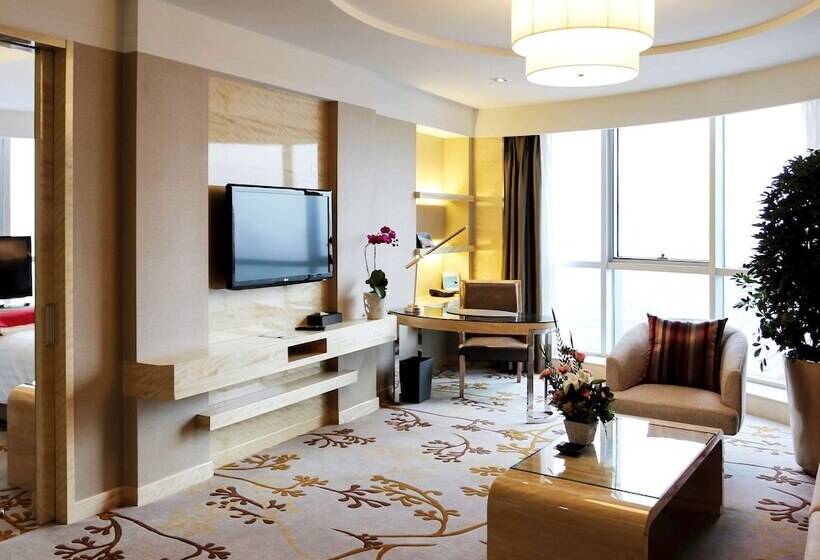 Suite Deluxe, Pullman Linyi Lushang