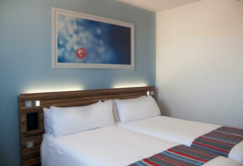 Standard-huone, Travelodge Barcelona Poblenou