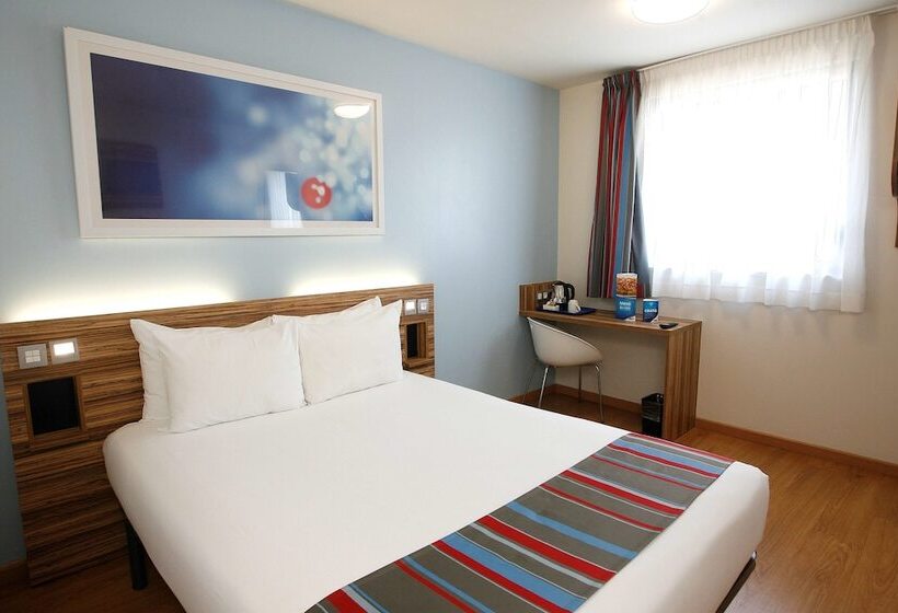 اتاق استاندارد, Travelodge Barcelona Poblenou