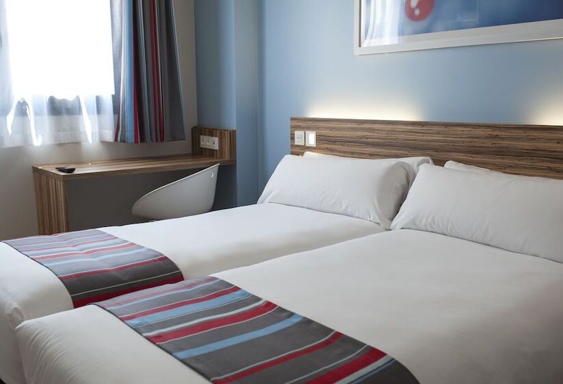اتاق استاندارد برای معلولان, Travelodge Barcelona Poblenou