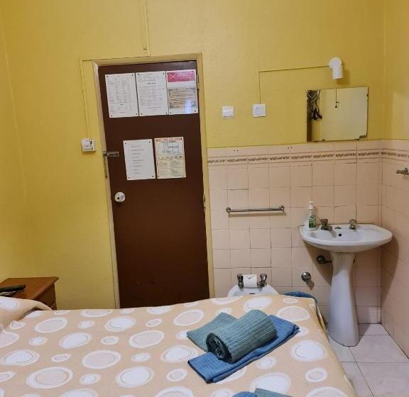 اتاق استاندارد با تخت دوبل, Pensao Residencial Flor Dos Cavaleiros