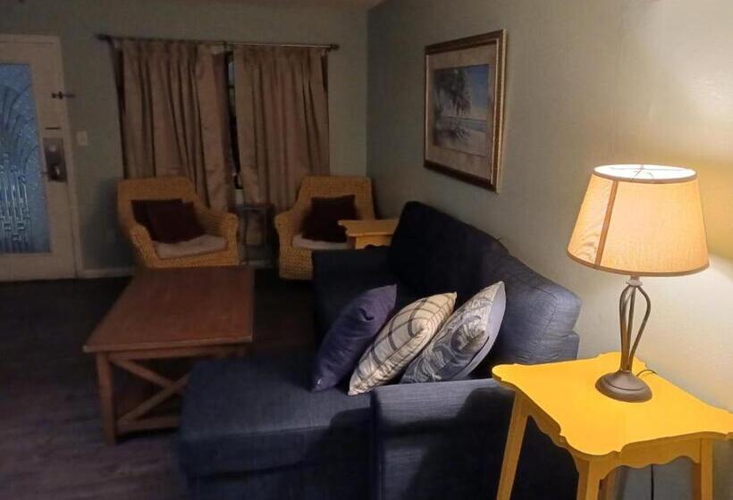 اتاق استاندارد برای معلولان, Royal North Beach