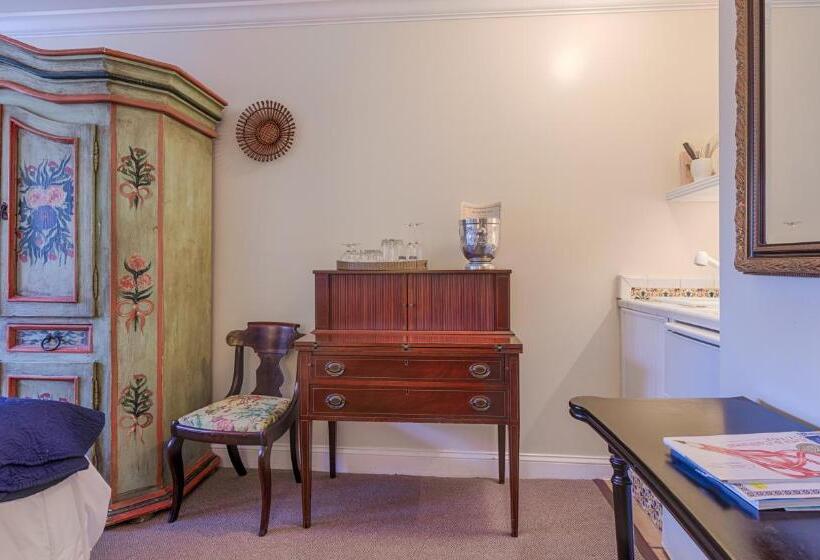 اتاق استاندارد با تخت بزرگ, The Caribbean Court Boutique