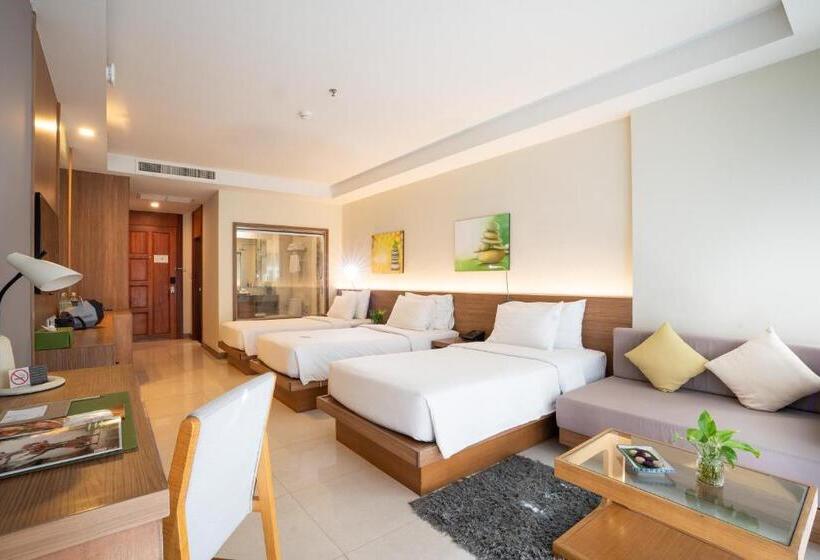 اتاق استاندارد سه تخته با بالکن, The Senses Resort & Pool Villas, Phuket
