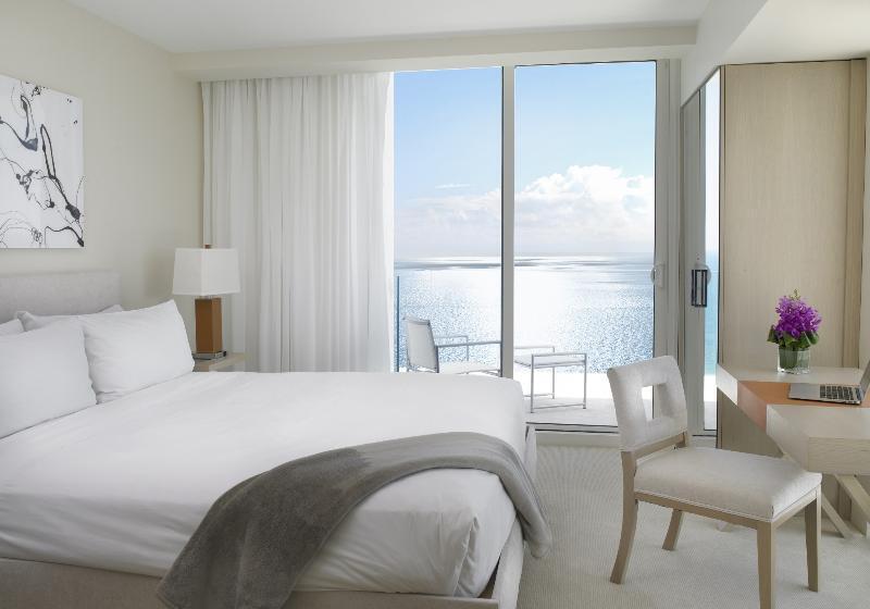 اتاق استاندارد با تخت بزرگ, Aloft Green Bay