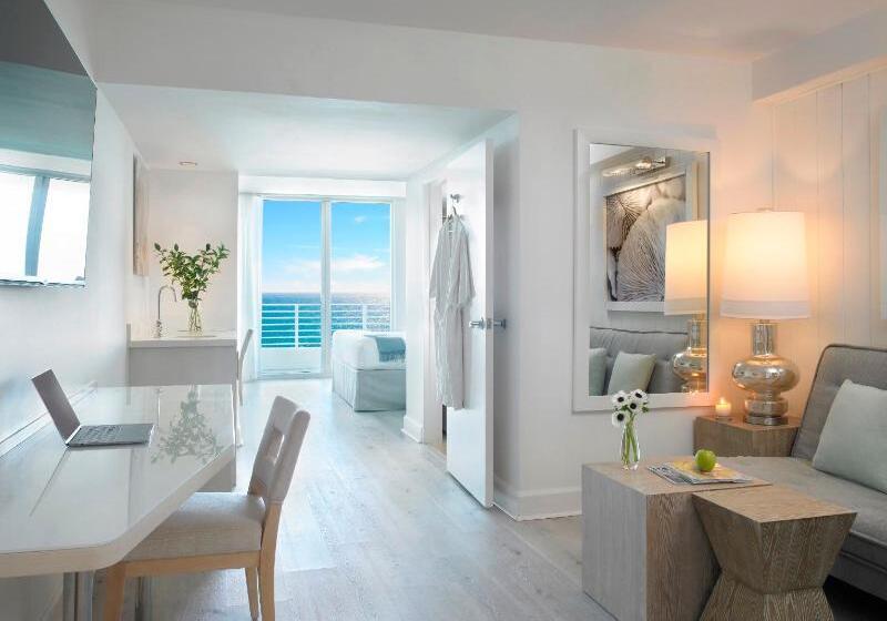 اتاق استاندارد با تخت بزرگ, Aloft Green Bay