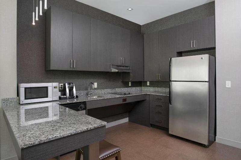 اتاق دلوکس مخصوص معلولین, Americinn By Wyndham Green Bay East