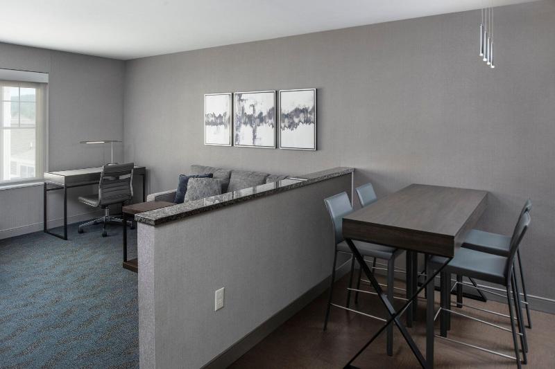 اتاق دلوکس مخصوص معلولین, Americinn By Wyndham Green Bay East