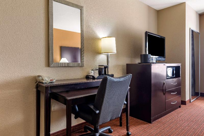 מיטת קינג בסוויטה, Best Western Plus Dfw Airport West Euless