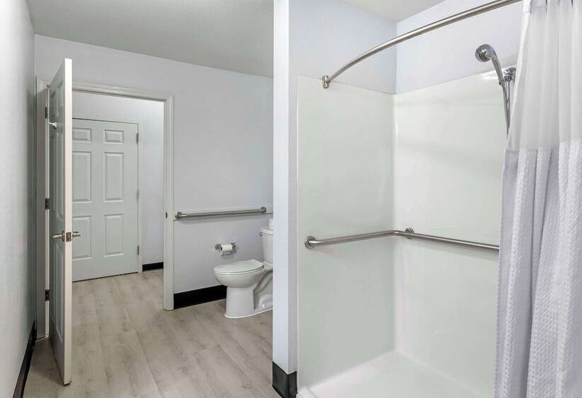 سوییت, Best Western Plus Midamerica