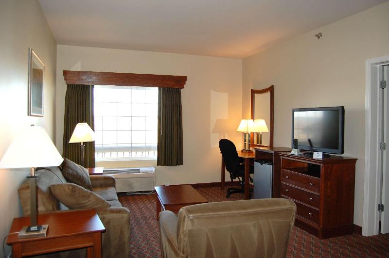 سوئیت با تخت بزرگ, Best Western Plus Midamerica
