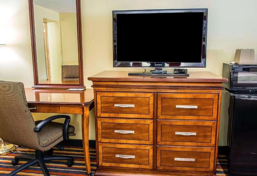 اتاق استاندارد, Econo Lodge Jefferson Hills Hwy 51