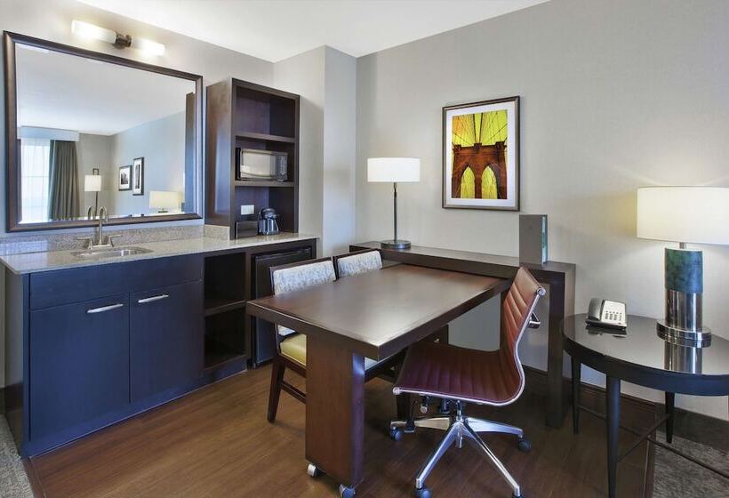 سوییت, Embassy Suites Columbus Airport