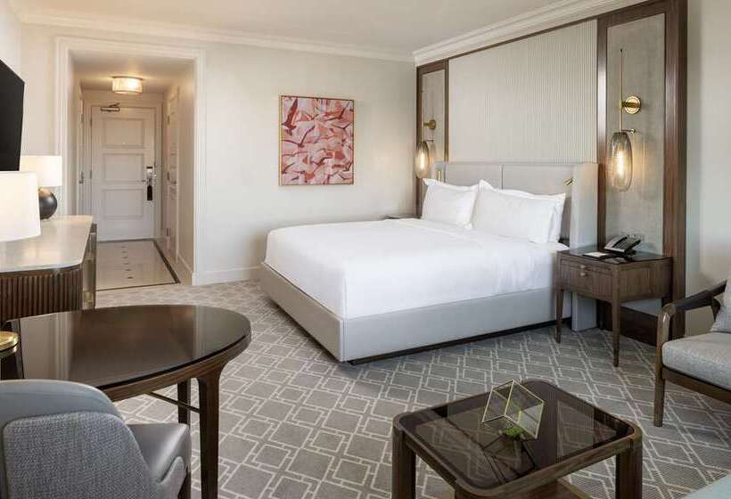 اتاق استاندارد با تخت بزرگ, Hilton Columbus Downtown