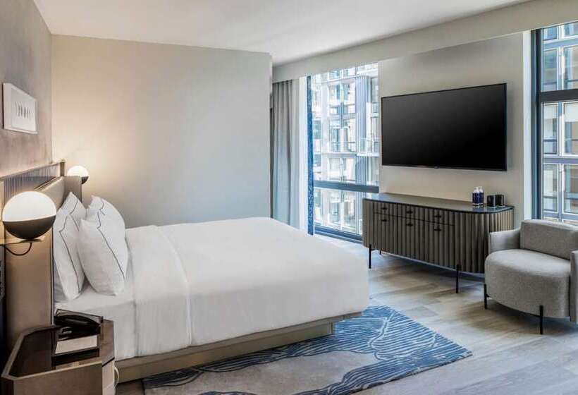 اتاق استاندارد با تخت بزرگ, Hilton Columbus Downtown