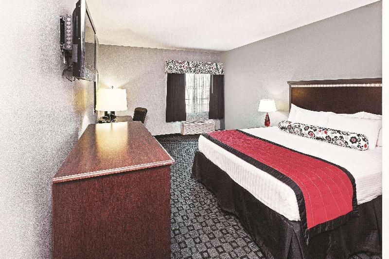 اتاق استاندارد با تخت بزرگ, La Quinta Inn & Suites By Wyndham Decatur