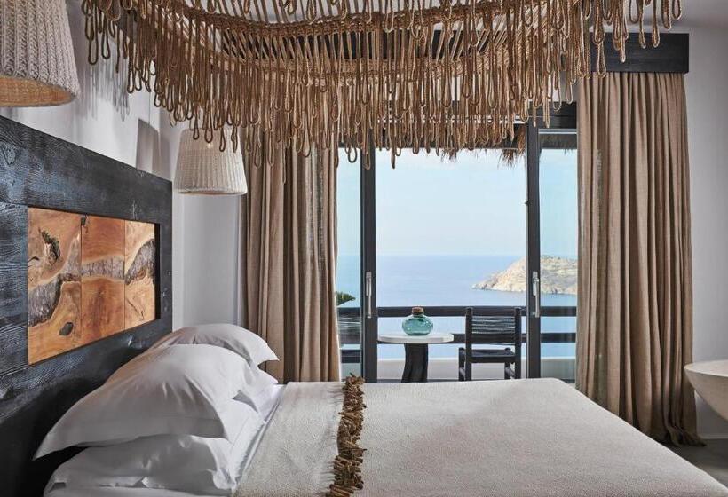 اتاق استاندارد با وان آب گرم, Myconian Utopia Relais & Chateaux
