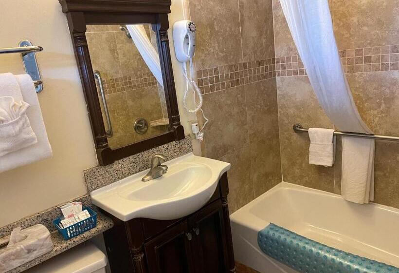 اتاق استاندارد, Riverside Inn & Suites Santa Cruz