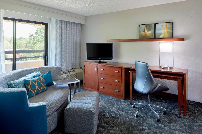 Suite King Bed, Sonesta Select Raleigh Durham Airport Morrisville